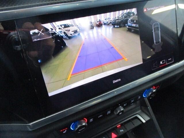 Audi Q3 SPB 35 TDI S tronic Identity Black