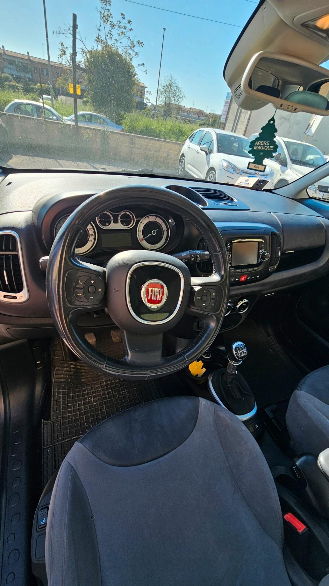 Fiat 500L 1.4 95 CV Lounge tetto panoramico uni neopatentati