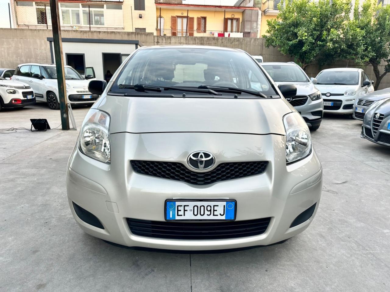 Toyota Yaris 1.0 meccanicamente perfetta!