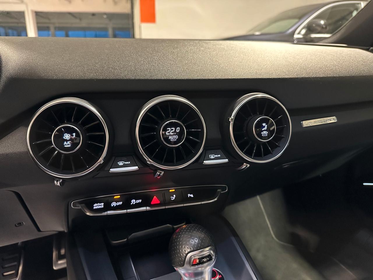 Audi TT Coupé 2.0 TFSI quattro S tronic line - FULL SERVICE