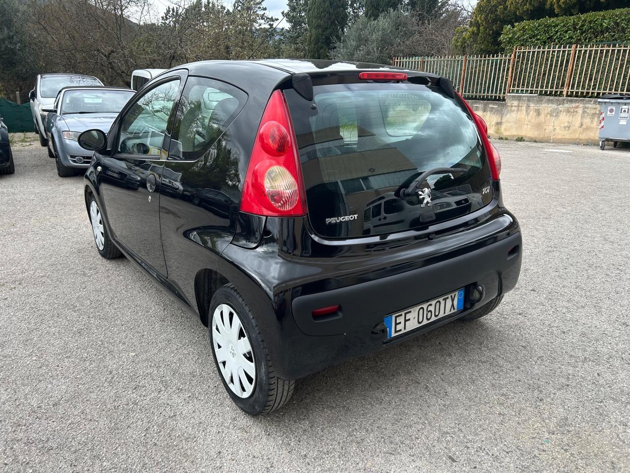 Peugeot 107 1.0 68CV 5p 99000km