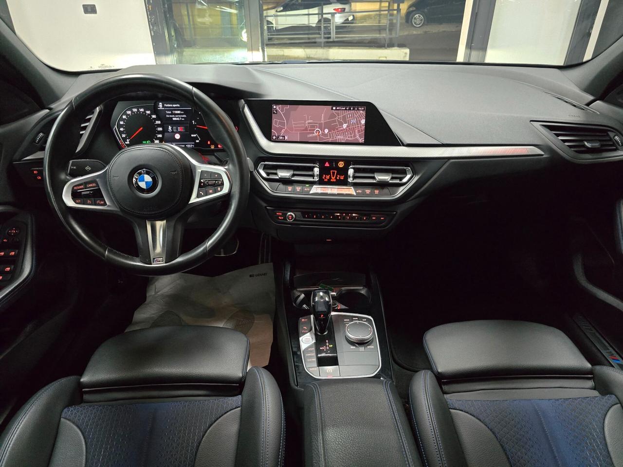 Bmw 118 118d 5p. Msport