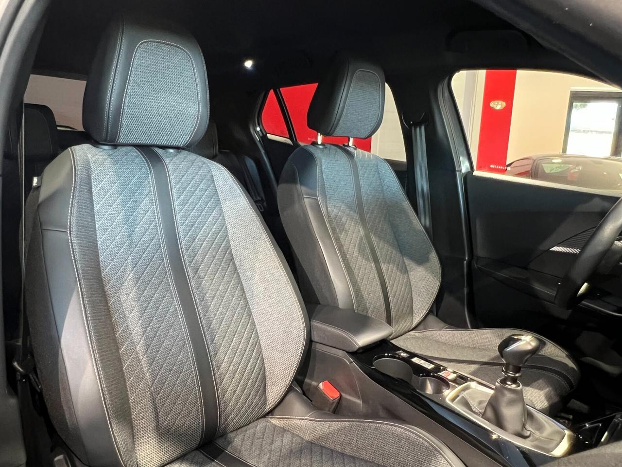 Peugeot 2008 PureTech 100 S&S Allure
