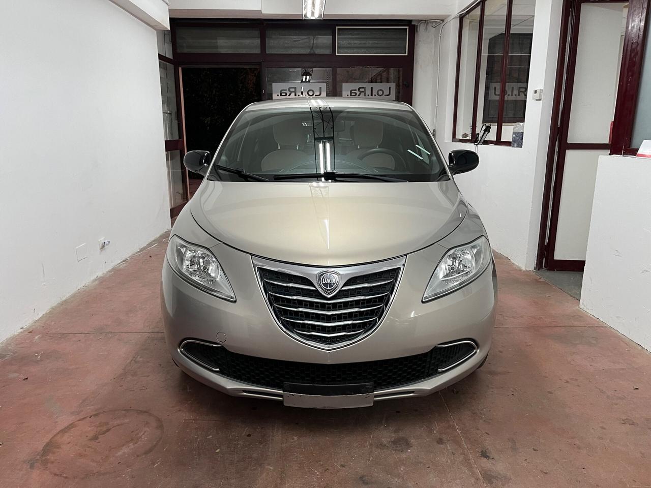 Lancia Ypsilon 1.2 - 2014
