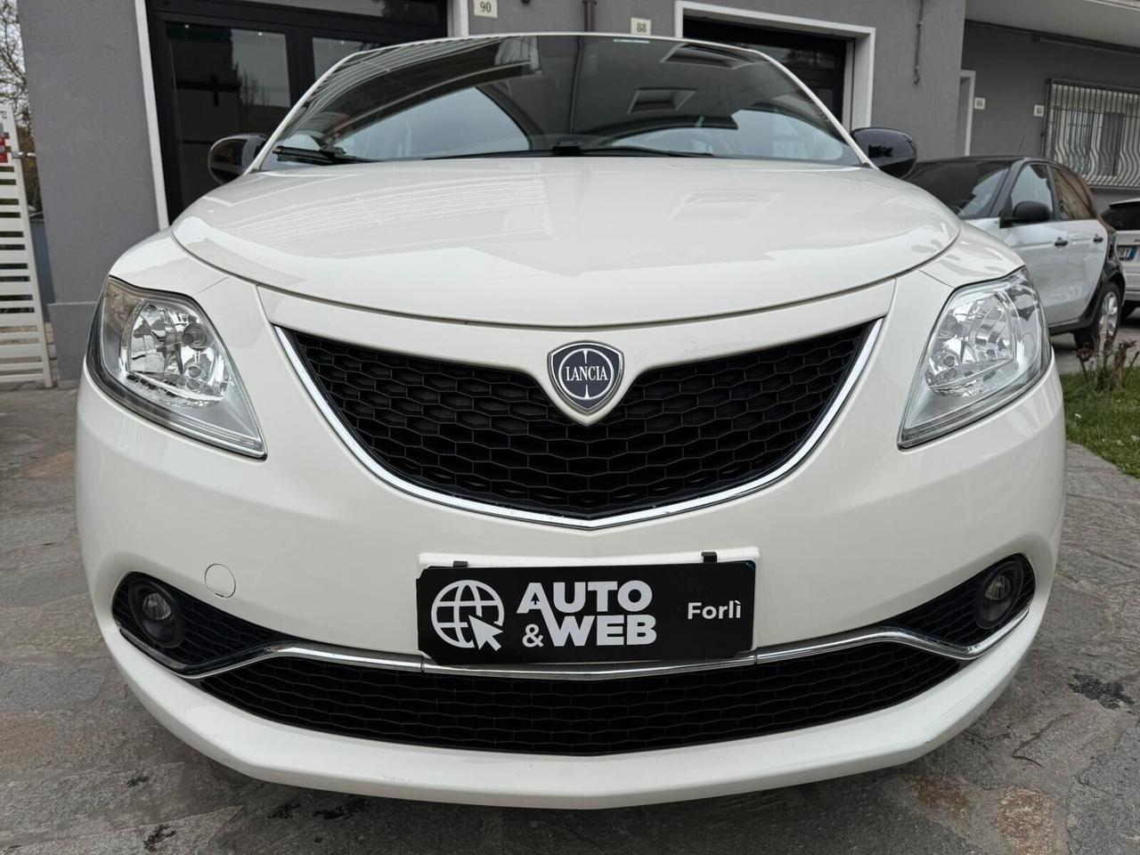 LANCIA YPSILON 1.2 69cv 5p GPL ECOCHIC GOLD NEOP.