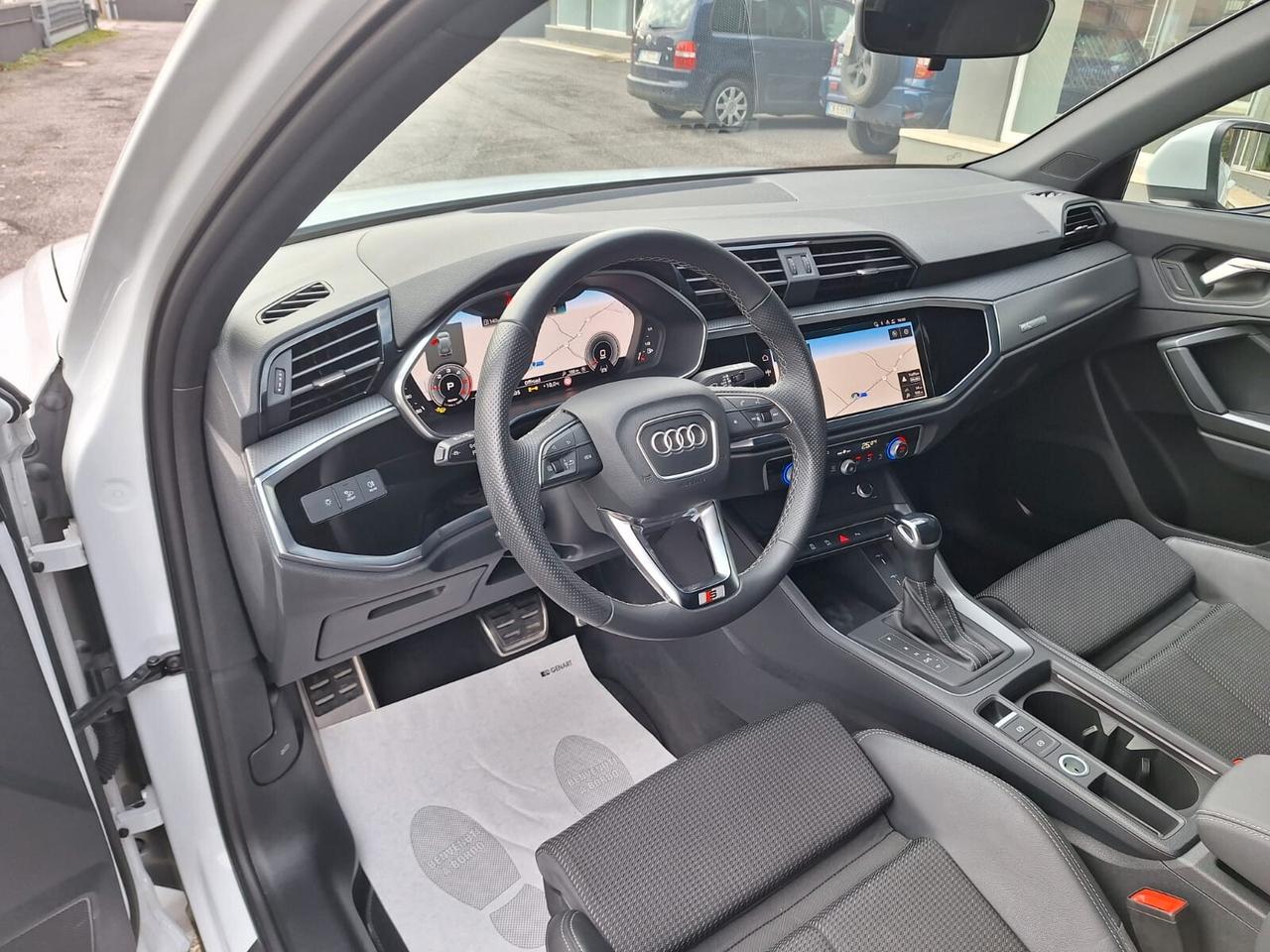 Audi Q3 35 TDI S tronic line edition