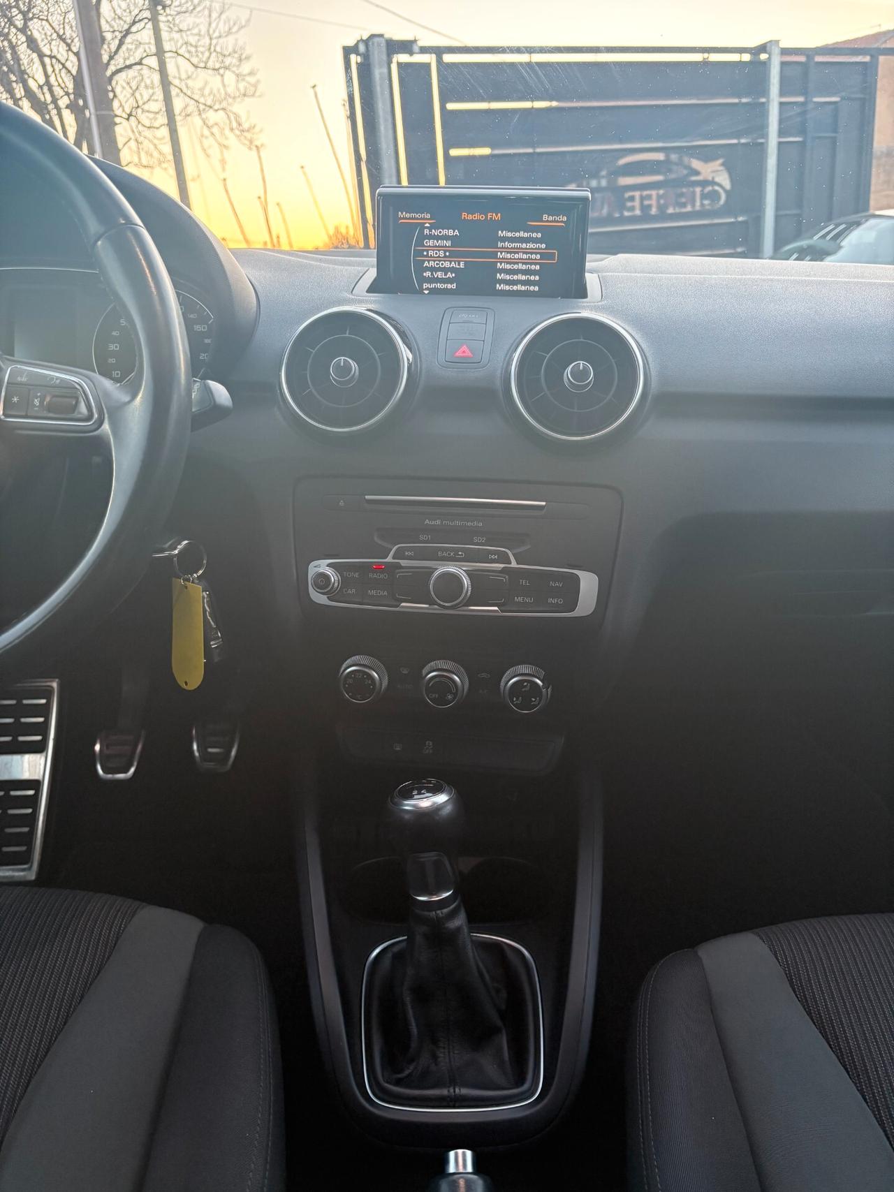 Audi A1 Sline 1.6 TDI 116 CV Metal plus
