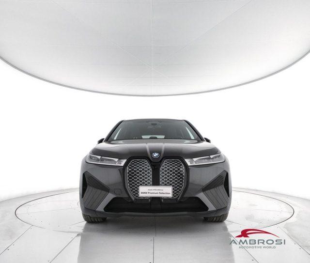 BMW iX xdrive40 pacchetto sportivo