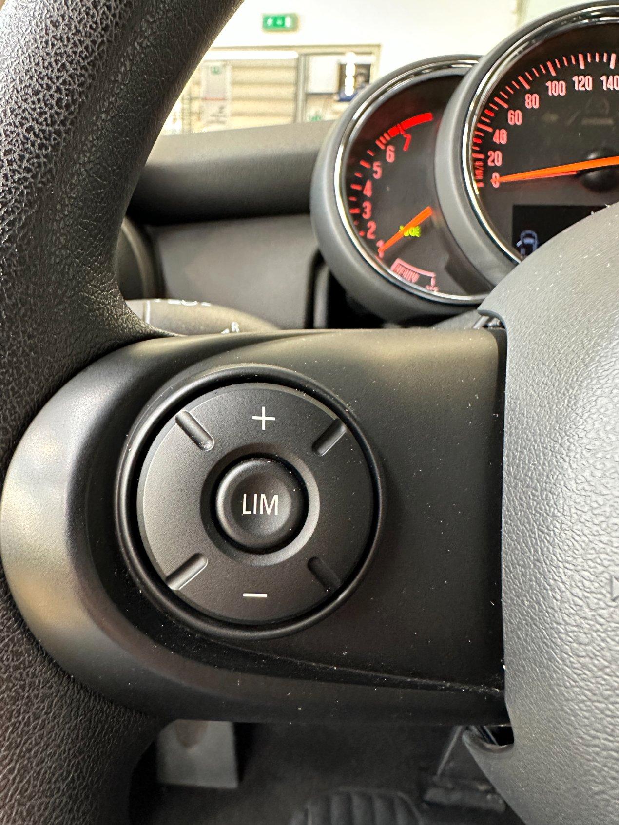 Mini One 5 Porte 1.5 Twin 75cv - IVA Esposta