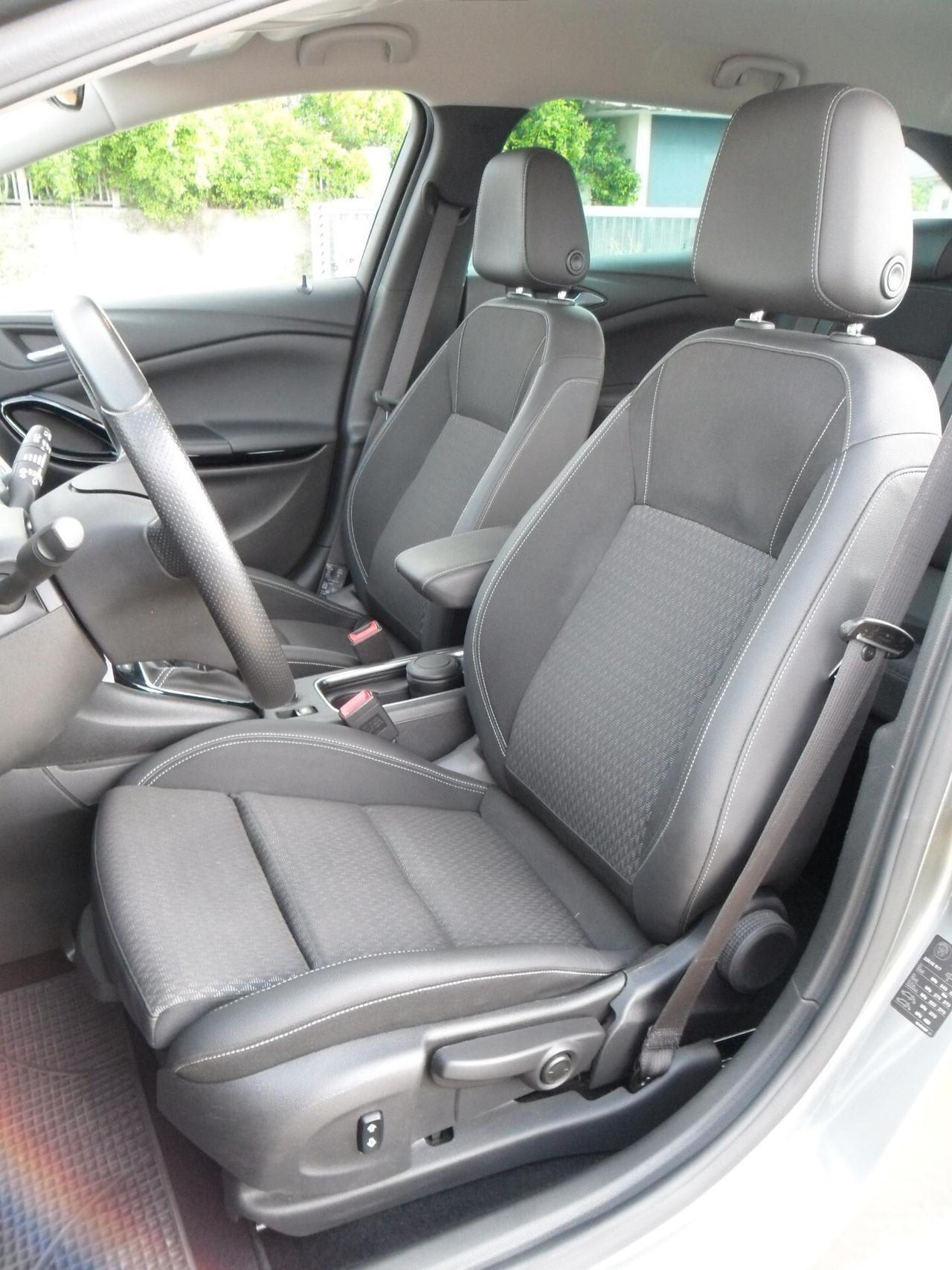 Opel Astra 1.6CDTi 136CV Sports Tourer Innovation