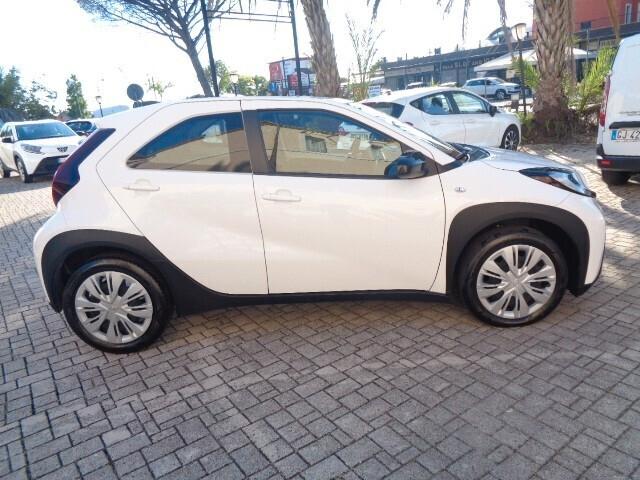 Toyota Aygo X 1.0 VVT-i 72 CV 5 porte Active S-CVT NESSUN VINCOLO DI FINANZIAMENTO
