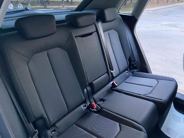 AUDI Q3 35 2.0 TDI S tronic Business Advanced COCKPIT