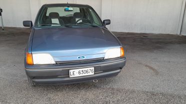 Ford Fiesta 1.1 5 porte Ghia