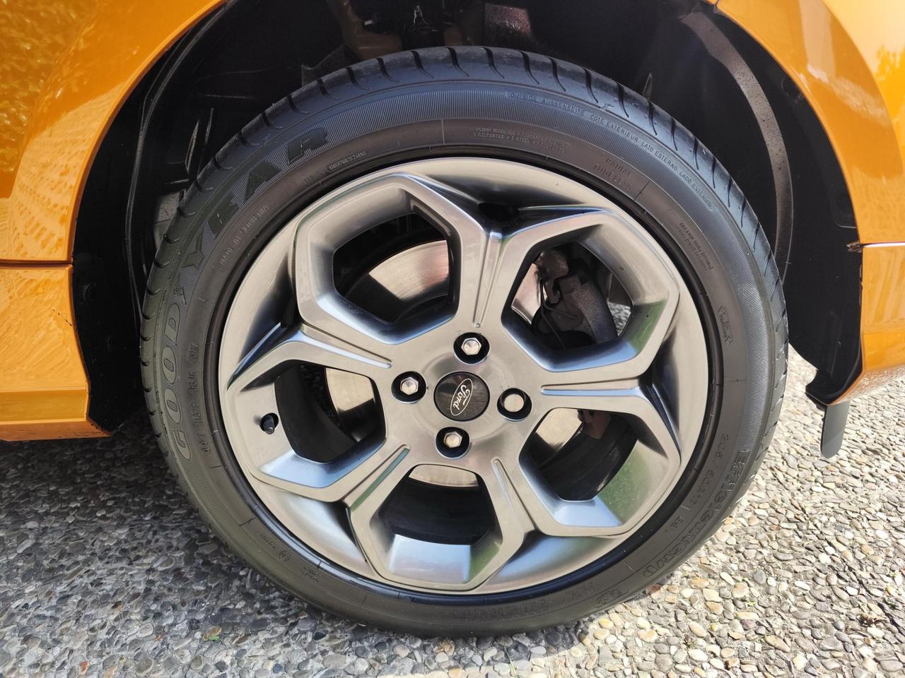 Ford EcoSport 1.5 tdci ST-Line s&s 100cv