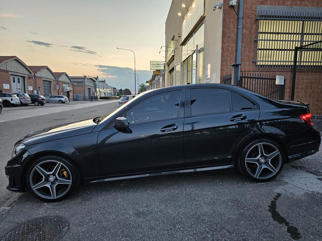 Mercedes-benz C 200 CDI 136cv*Look C63 AMG*Navi*Bi-Xeno*18*