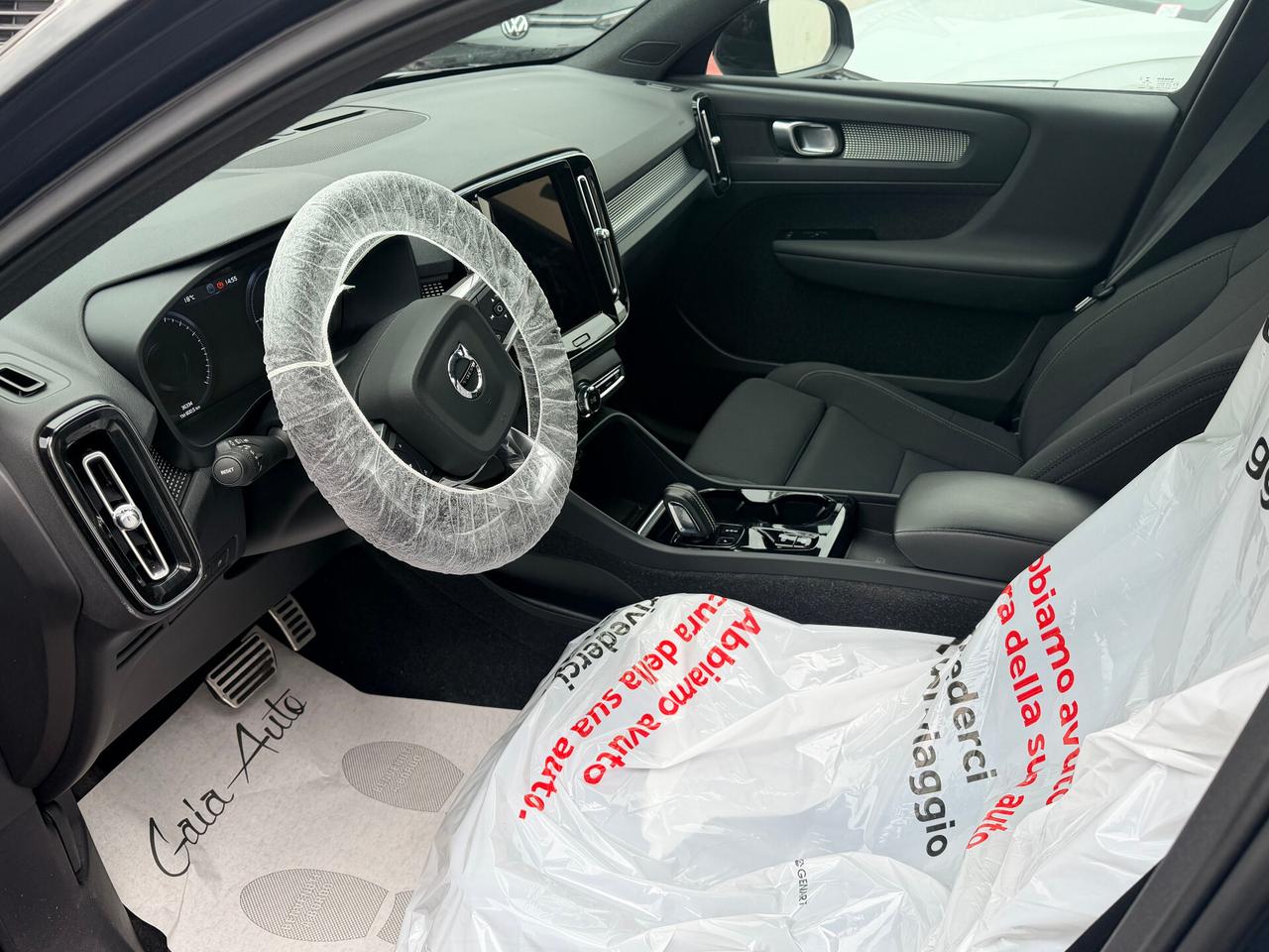 Volvo XC40 T4 Recharge Plug-in Hybrid R-design