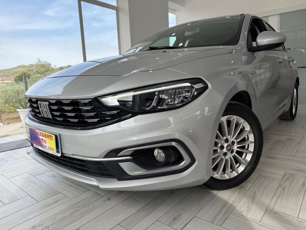 Fiat Tipo 1.6Mjt 5P 130CV LOUNGE+FULL LED/NAV2022