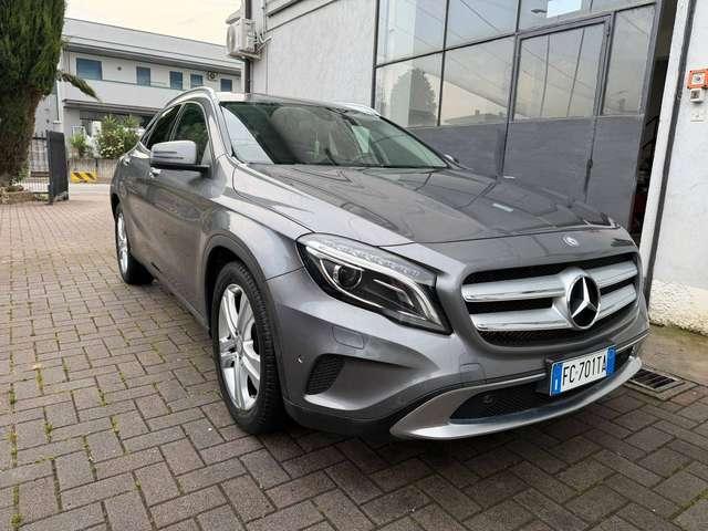 Mercedes-Benz GLA 180 GLA-X156 180d (cdi) Sport auto