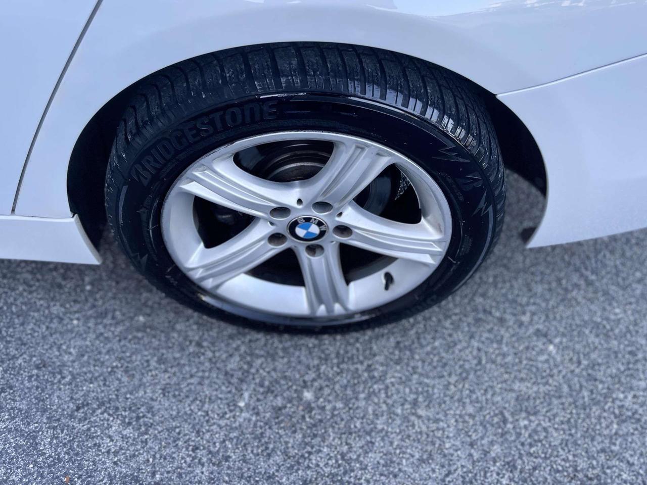 BMW 320 2.0 Benzina 184CV E6 - 2012
