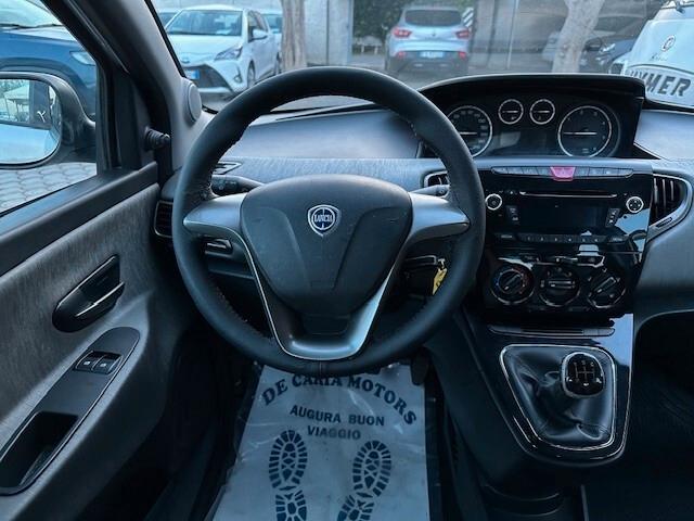 Lancia Ypsilon 1.3 M.J 95CV 5 porte Silver - 2013