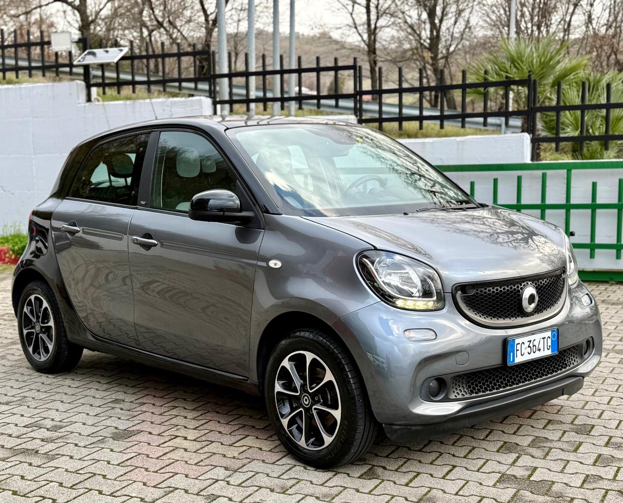 Smart ForFour 70 1.0 Youngster