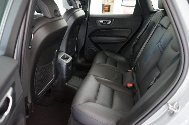 VOLVO XC60 T6 Recharge Plug-in Hybrid AWD automatico Plus Dar