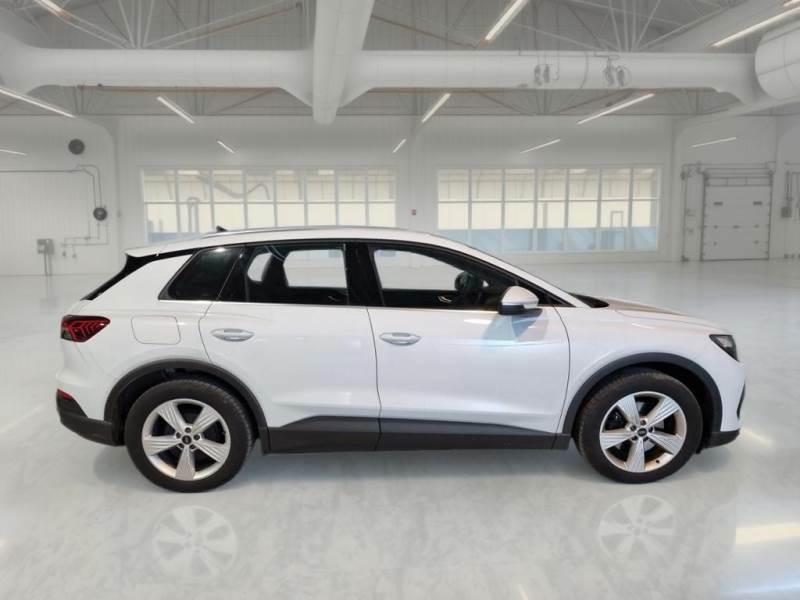 AUDI Q4 E-TRON 35 e-tron Business