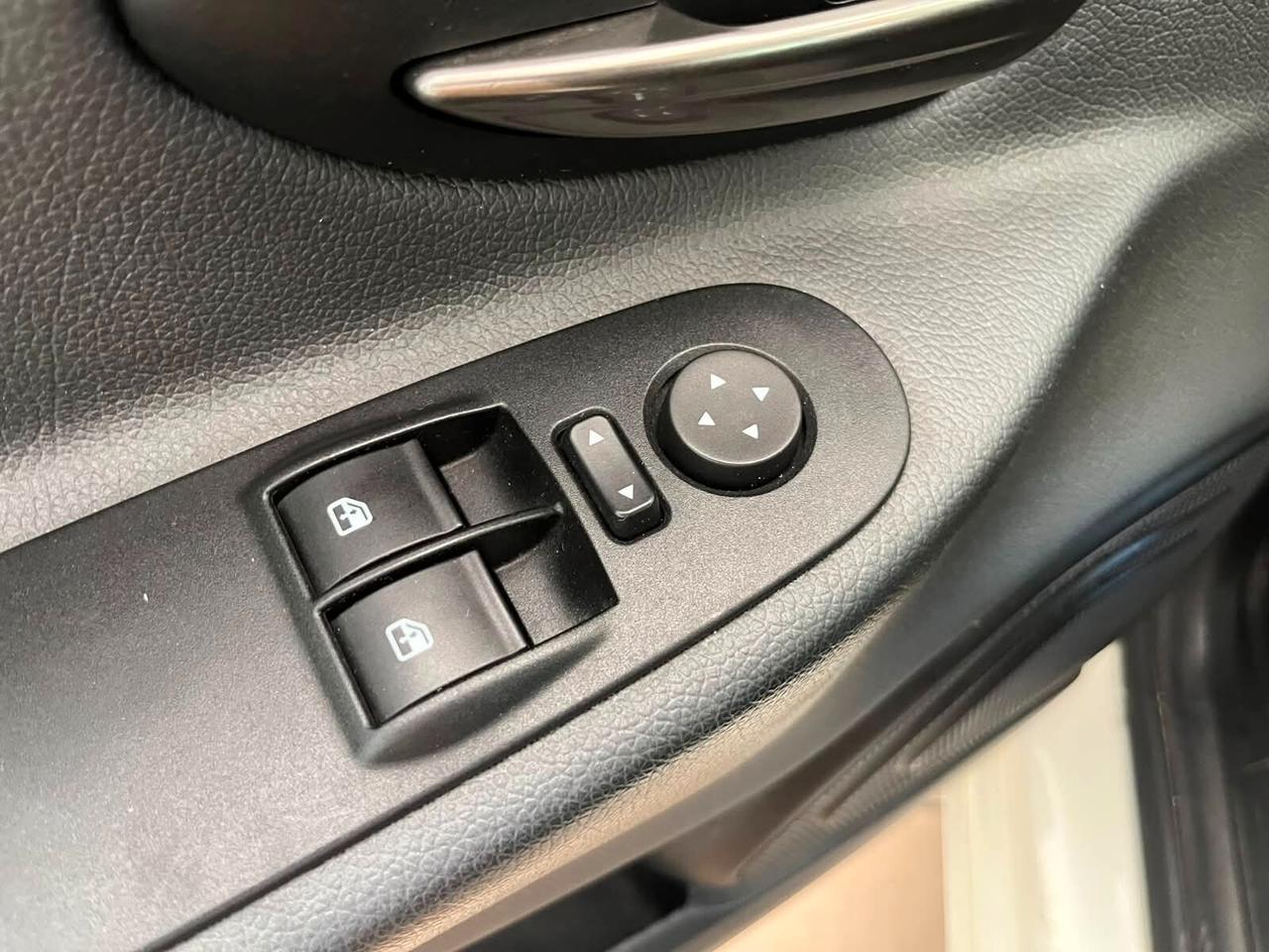 Lancia Ypsilon 1.2 GPL - 135000KM! - 2013