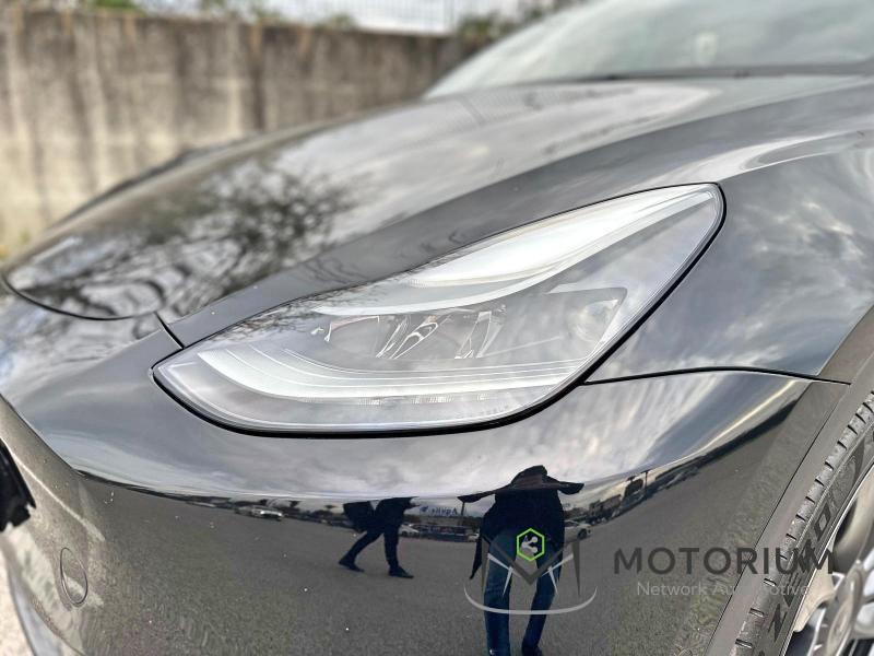 Tesla Model Y Performance AWD 75 KW 515 CV