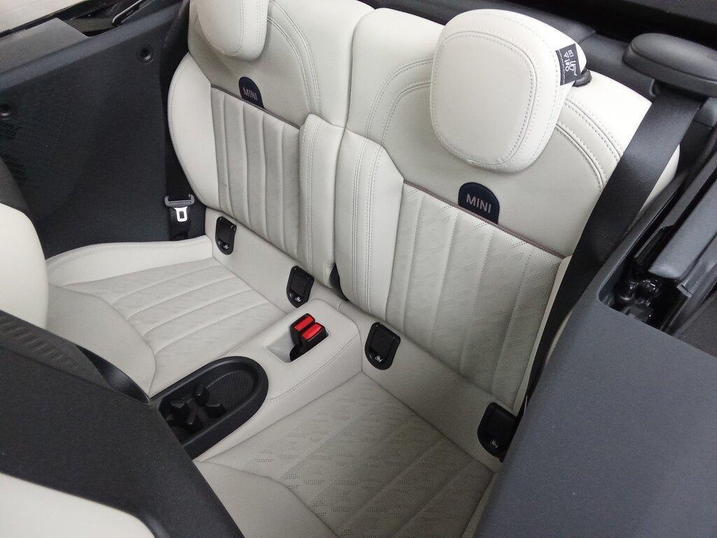 Mini Mini Cooper Cabrio 2.0 S Favoured Auto