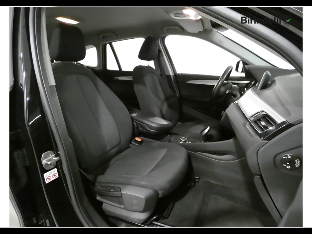 BMW X1 (F48) - X1 sDrive18d Business Advantage