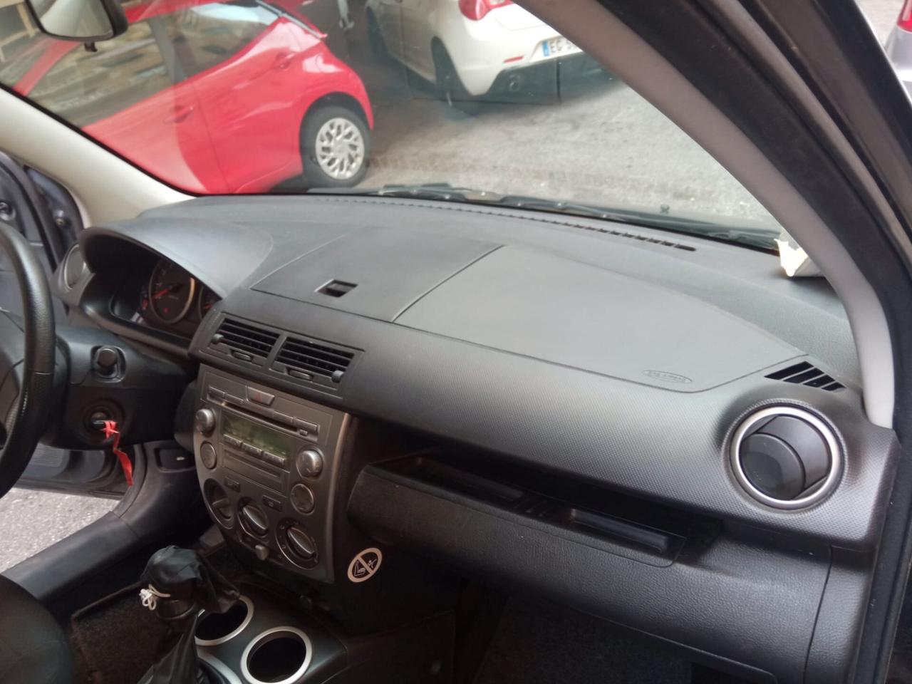 Mazda 2 Mazda2 MY'06 1.2 16V 5p. Sony Ericsson