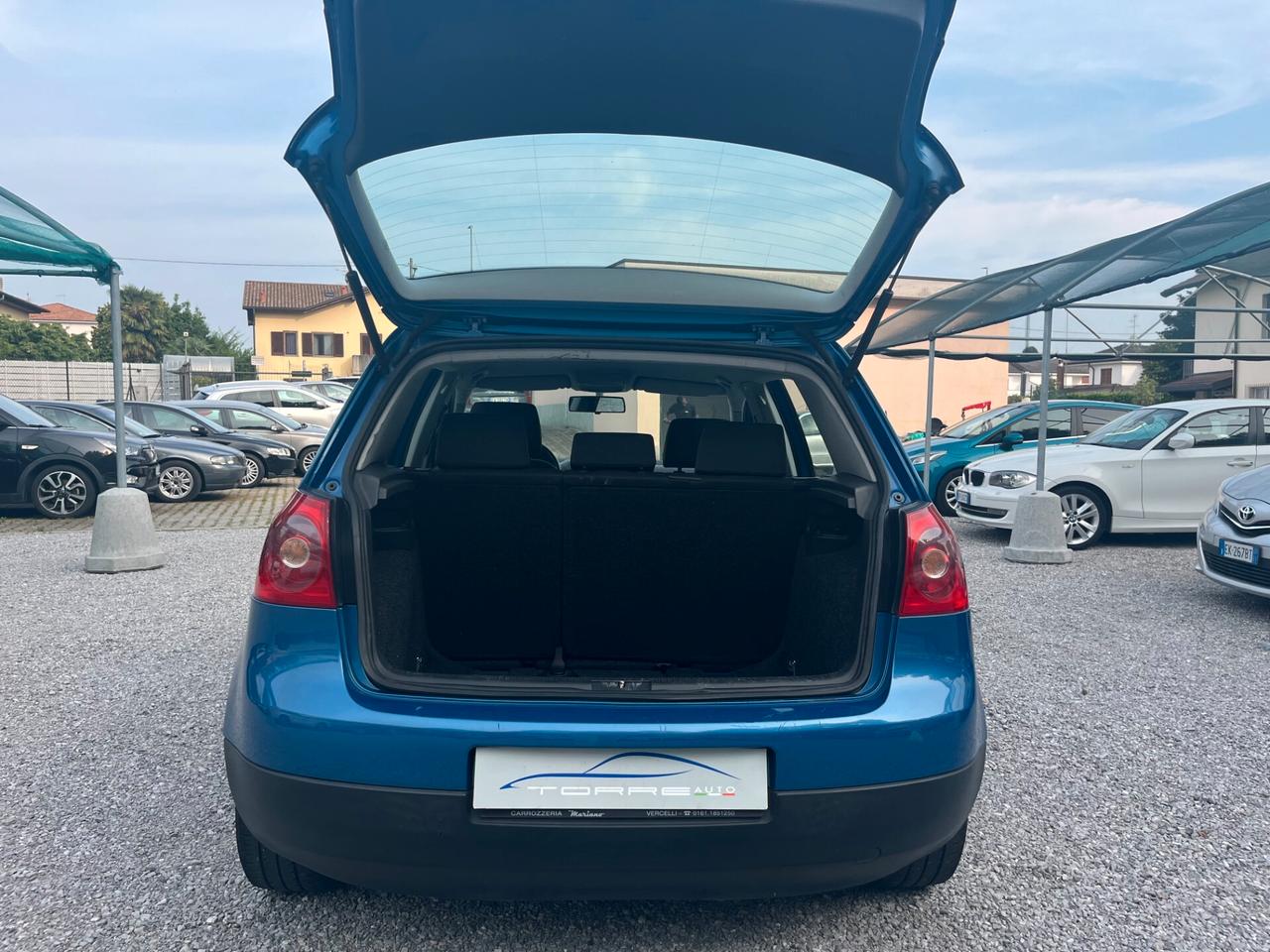 Volkswagen Golf 1.6 16V FSI 5p. Comfortline