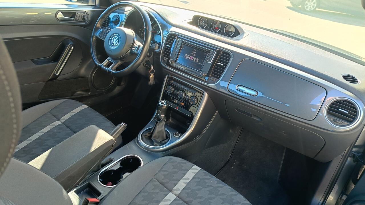 Volkswagen Maggiolino 2.0 TDI DSG Design BlueMotion Technology