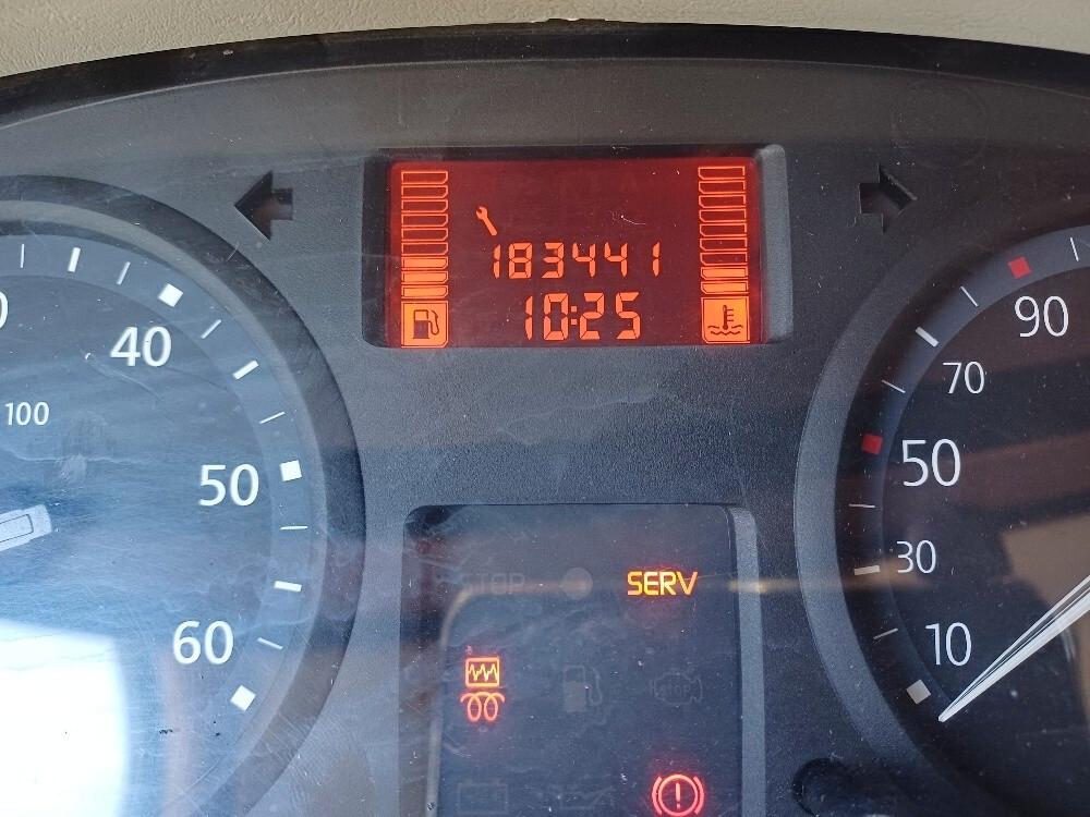Renault Trafic 9 Posti Trasporto disabili con pedana