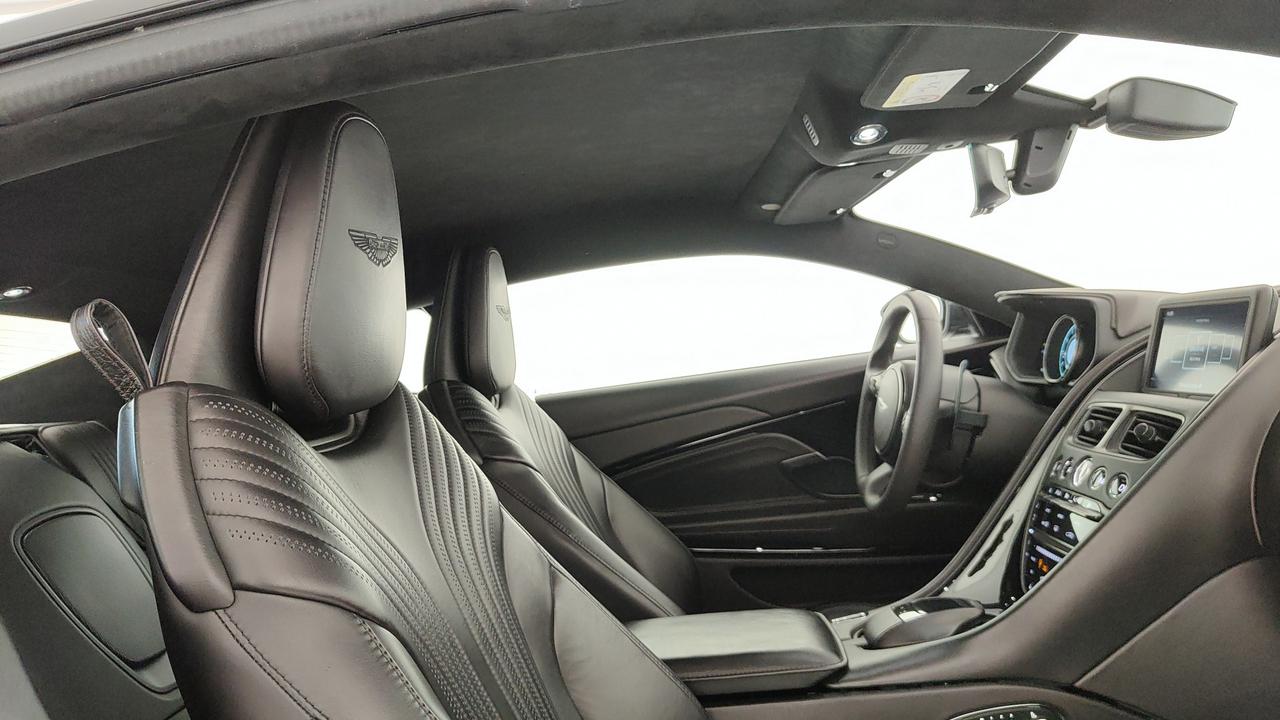 ASTON MARTIN DB11 Coupe 4.0 V8 auto