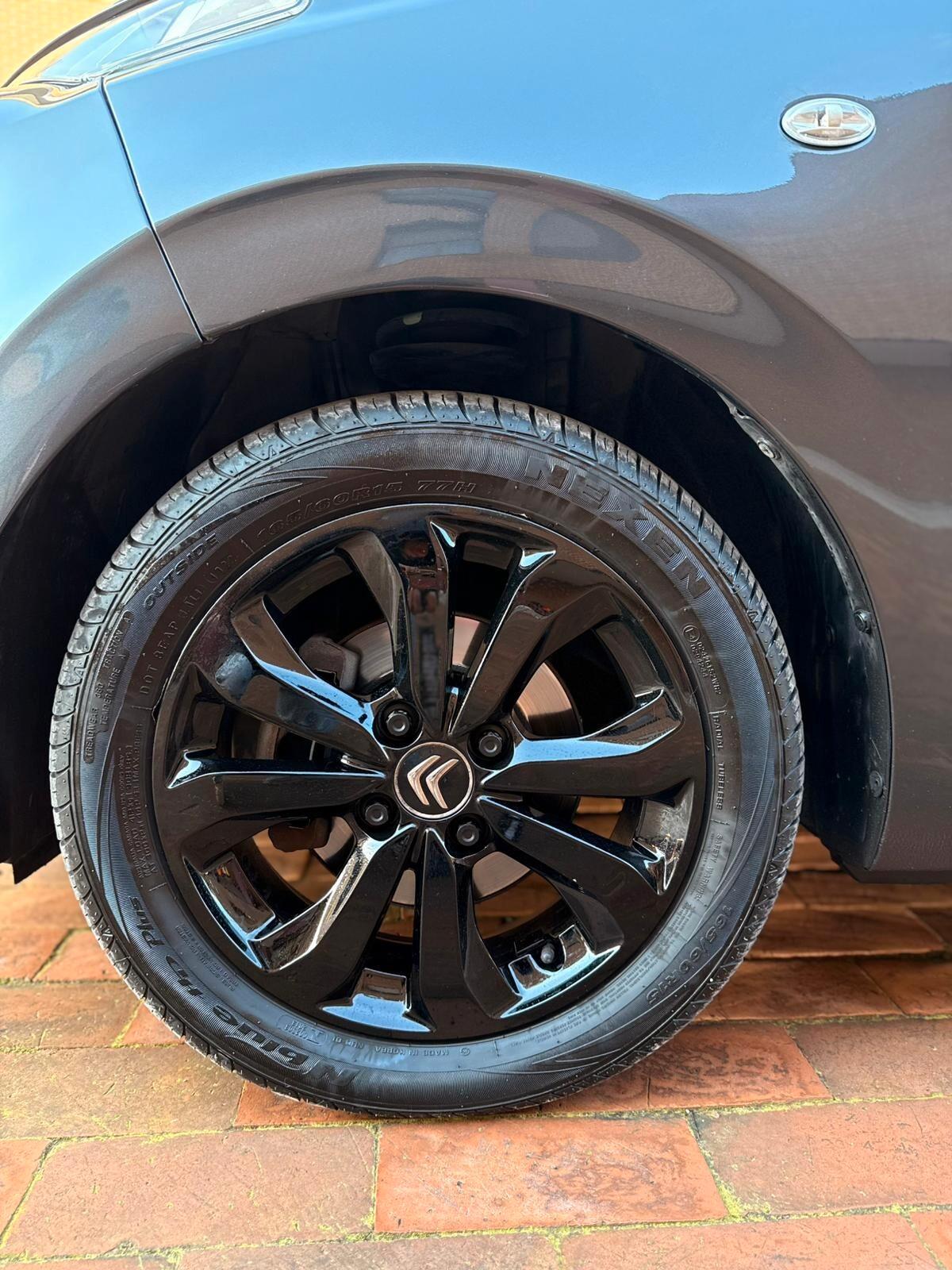 Citroen C1 VTi 68 5 porte Shine