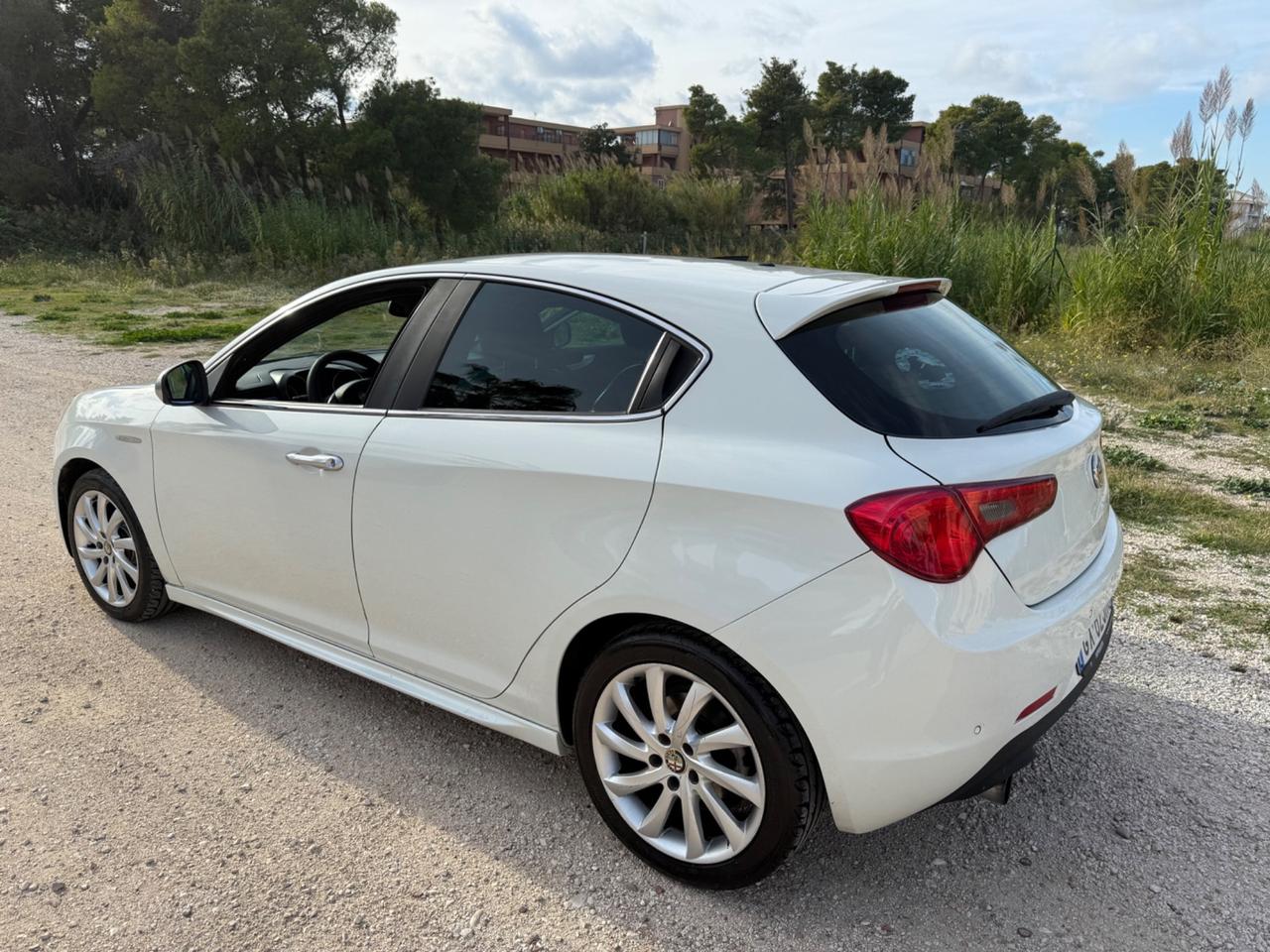 Alfa Romeo Giulietta 1.6 JTDm-2 105 CV Distinctive