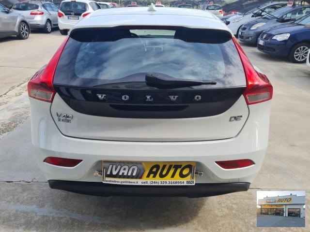 VOLVO V40 D2 1.6 DIESEL-ANNO 2014-Neopatentati