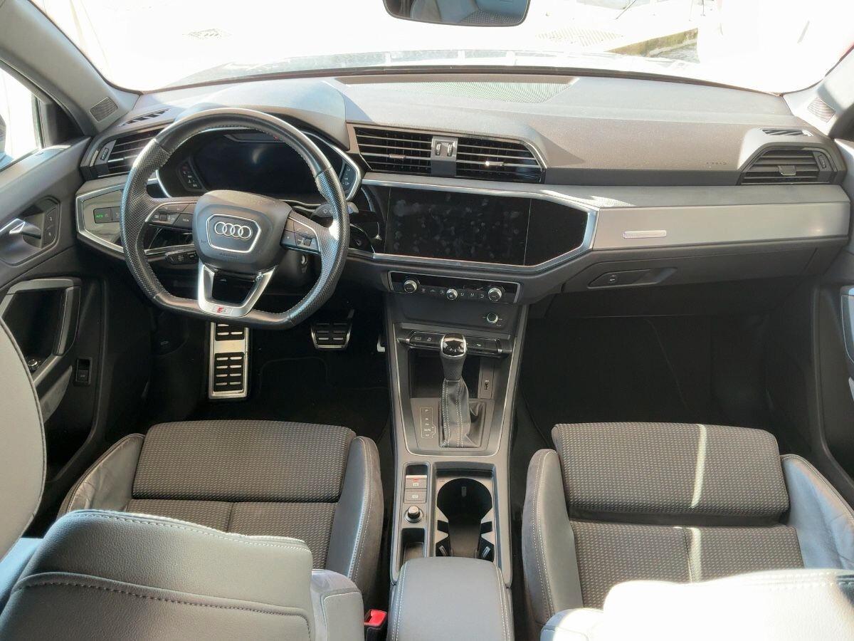 Audi Q3 35 TDI S tronic line edition