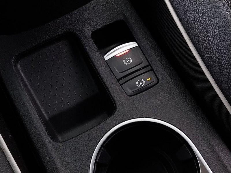 Renault Captur 1.6 E-TECH Hybrid Intens Auto 145cv 1.6 E-Tech hybrid Intens 145cv auto