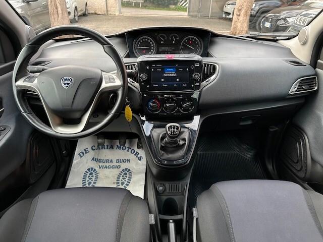 Lancia Ypsilon 1.0 FireFly Hybrid 70CV Ecochic Gold -2021-km 49.000