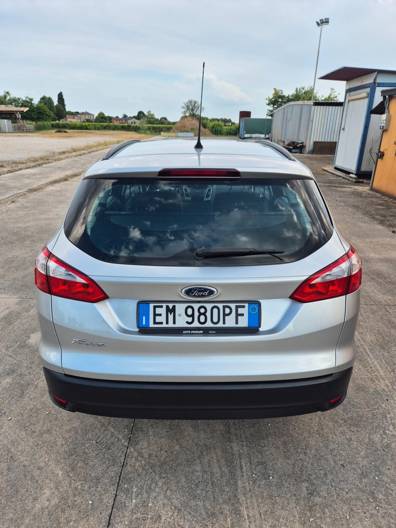 Ford Focus 1.6 TDCi 95 CV SW Titanium neopatentati