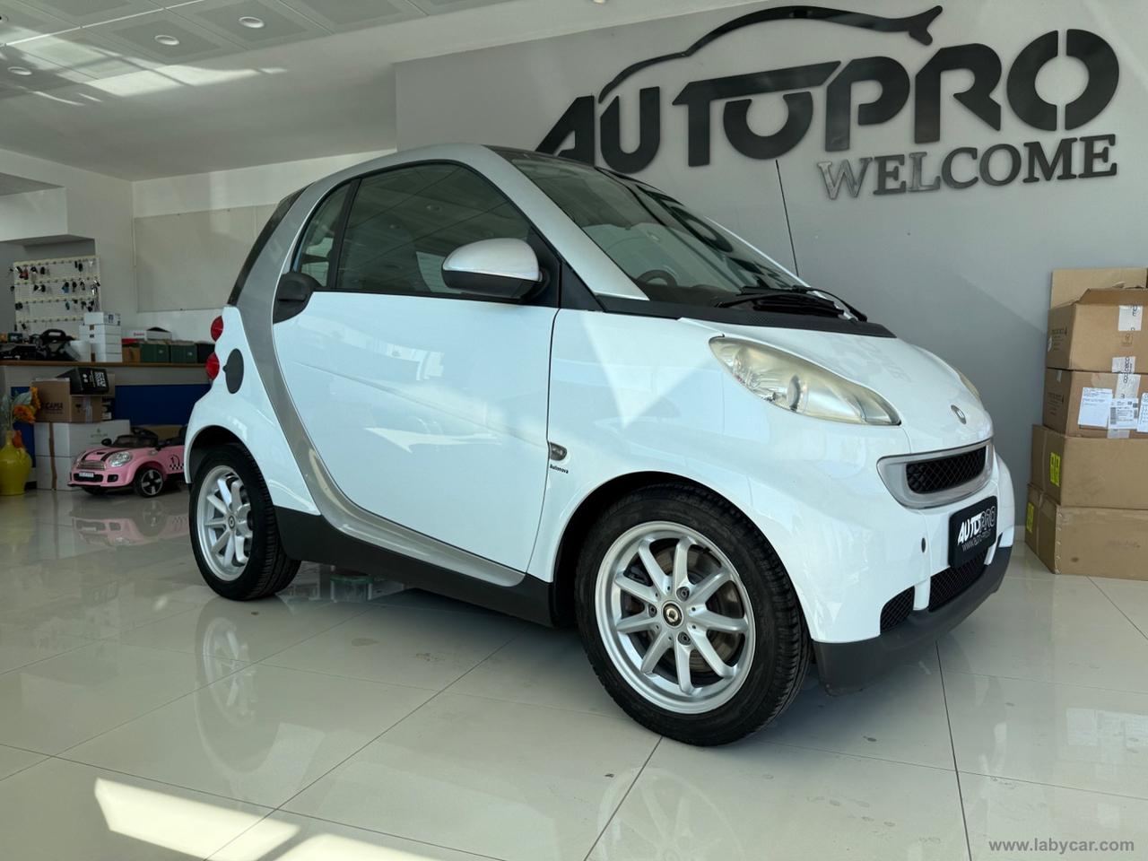 SMART fortwo 1000 52 kW MHD coupé pure