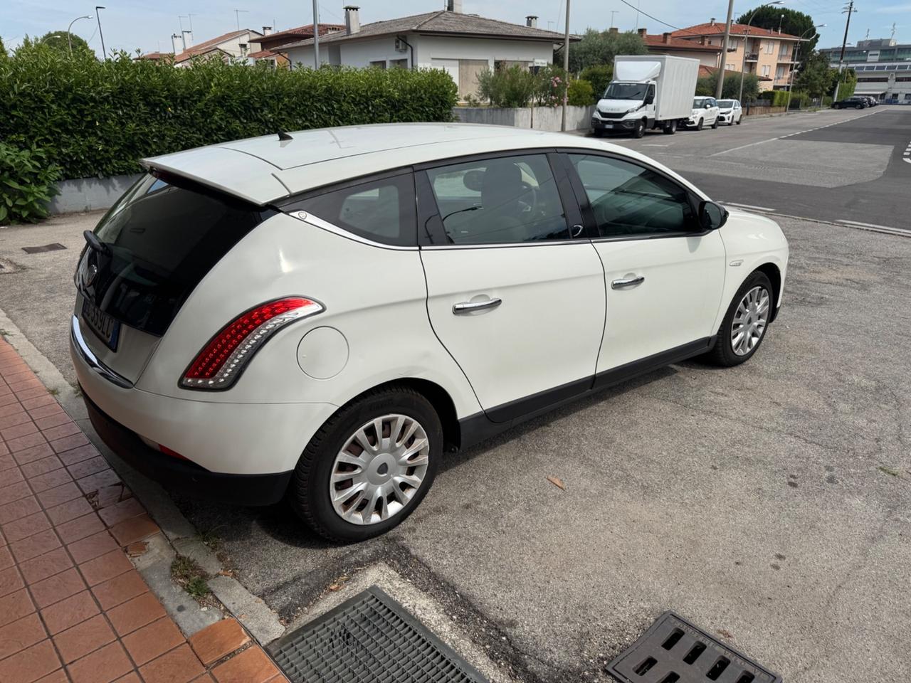 Lancia Delta 1.4 T-Jet 120 CV Silver Ecochic GPL