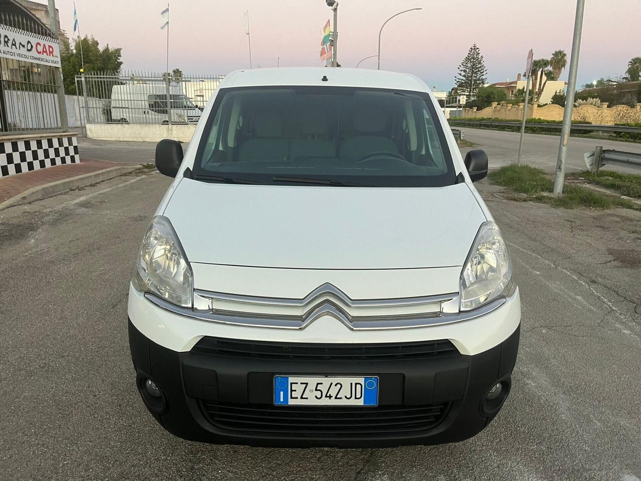 Citroen Berlingo 1.6 HDi 90Cv Unipro 2015