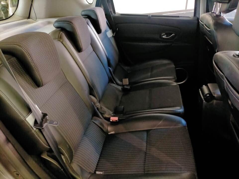 Renault Scenic X-MOD 110 CV