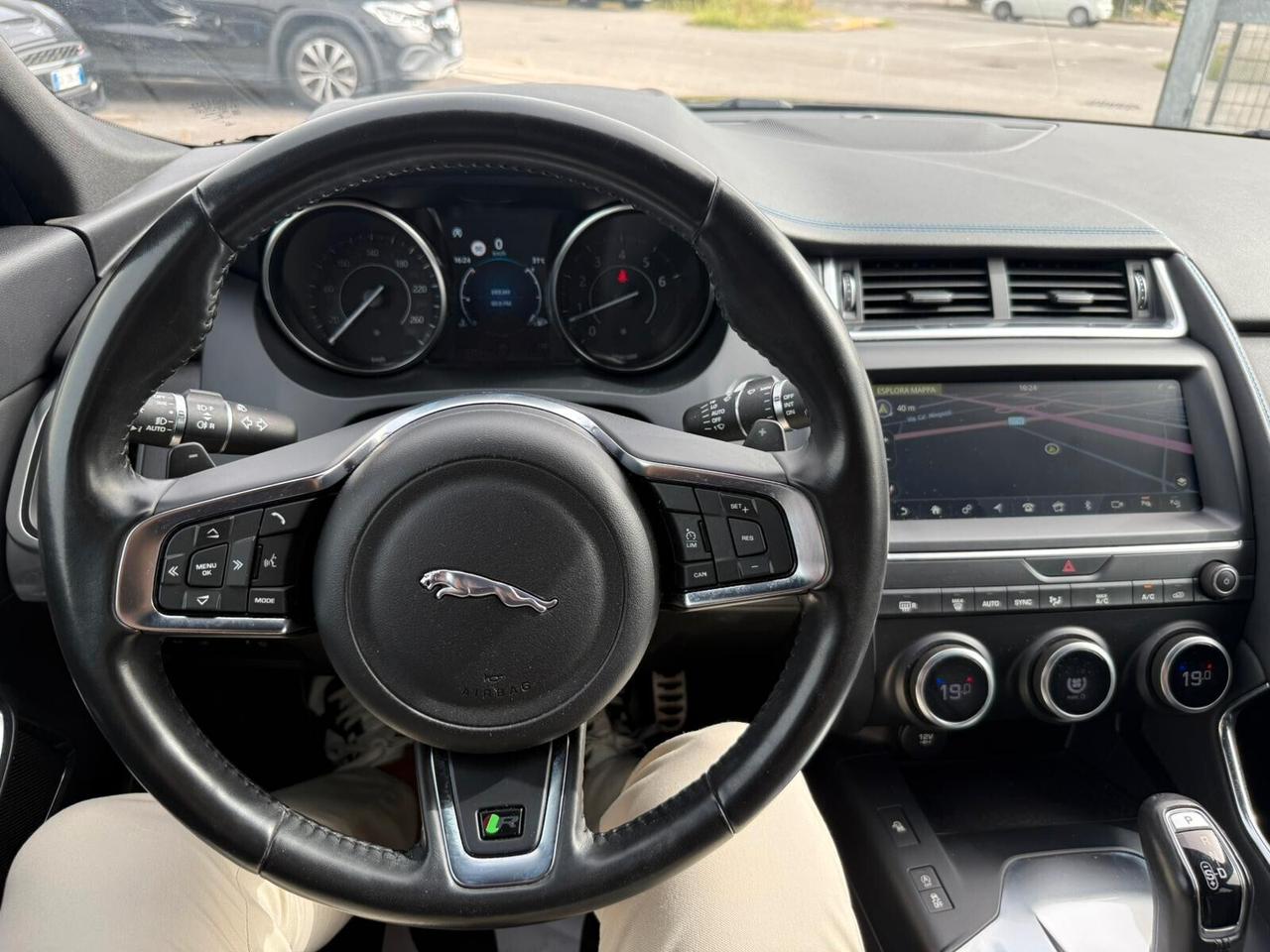 Jaguar E-Pace 2.0 249 CV AWD aut. R-Dynamic HSE