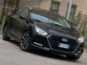 Hyundai i40 La macchina è perfetta di tutto..CELL 320 147 1147 WUATSAPP