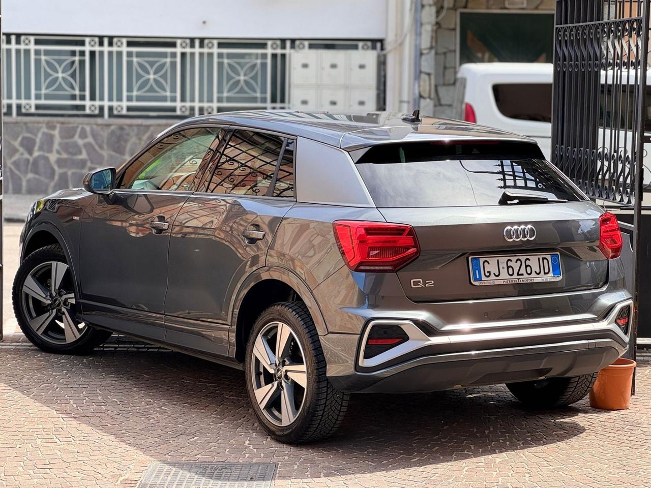 Audi Q2 35 TFSI S tronic line Edition